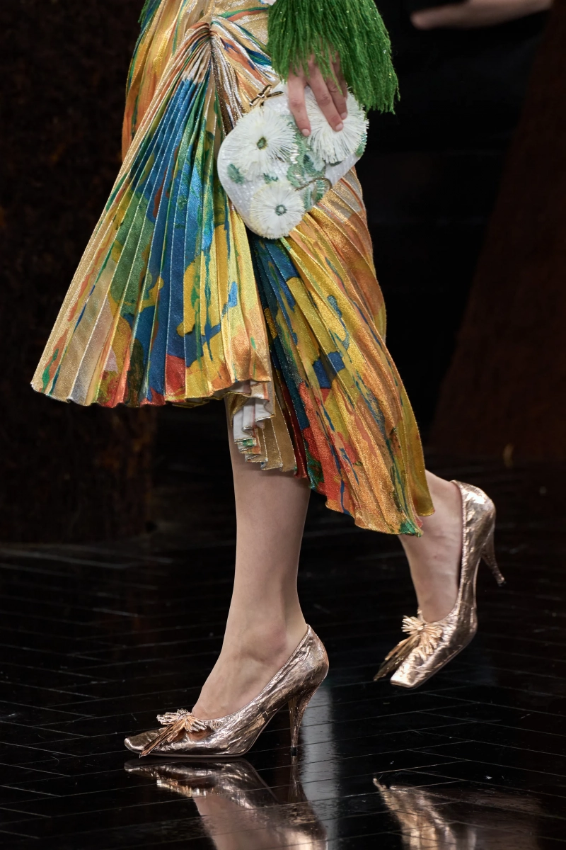 00026-christian-dior-fall-2026-couture-details-credit-gorunway.webp
