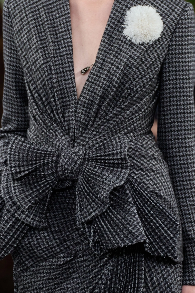 00017-christian-dior-fall-2026-couture-details-credit-gorunway.webp
