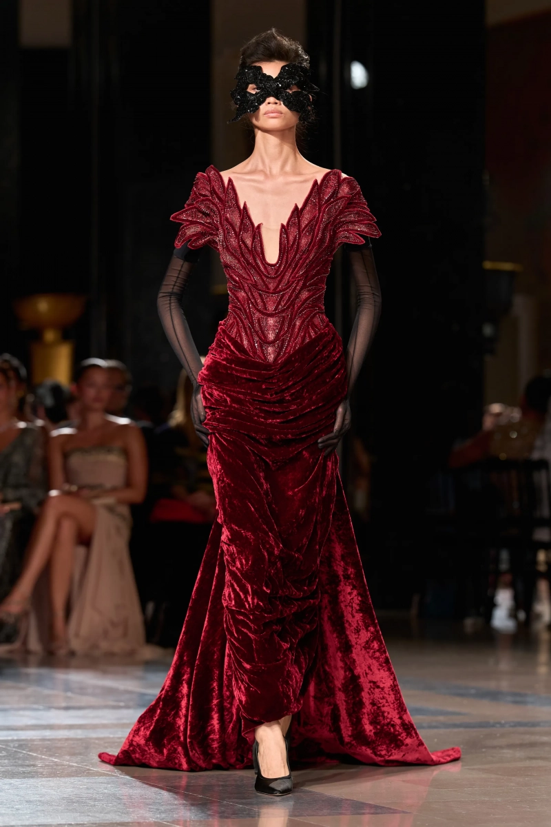 00040-elie-saab-fall-2026-couture-credit-gorunway.webp