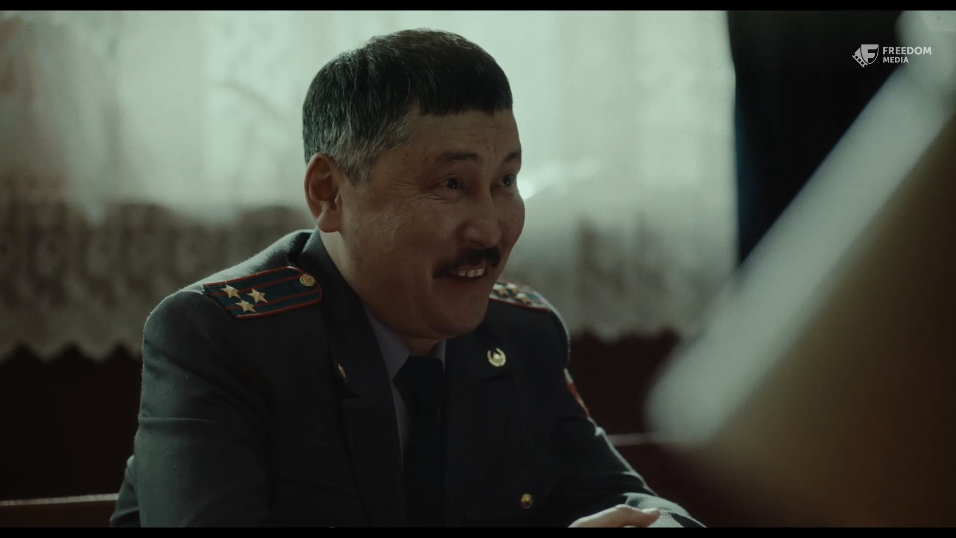 09.M?NAI.WEB-DL.x264.mkv_snapshot_18.54.000.jpg