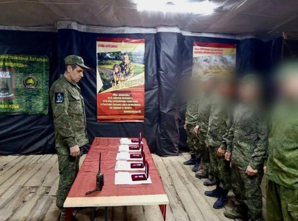 Бойцы танкового батальона «Уральские медведи» получили медали за заслуги в СВО