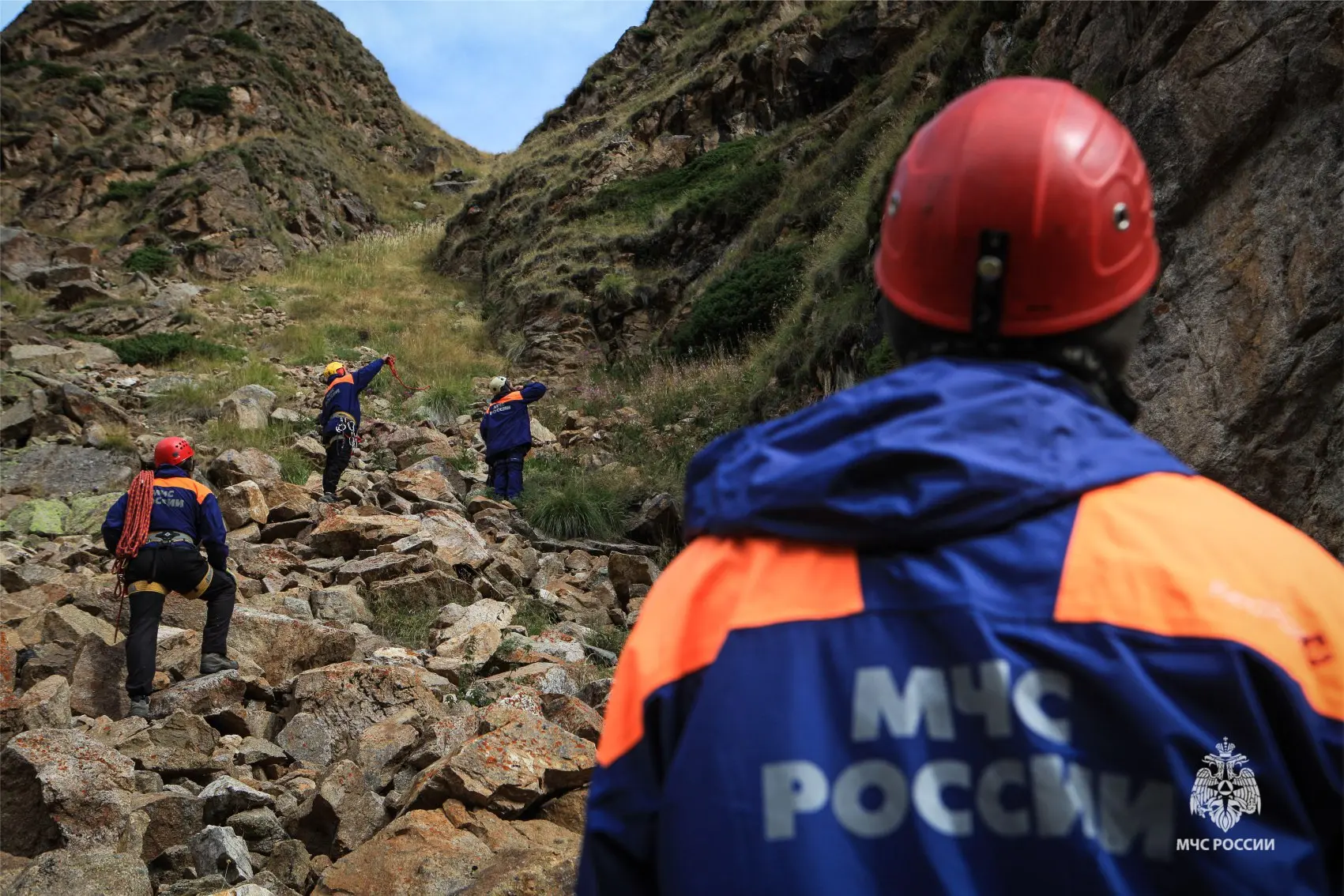Трагедия на водопаде: туристка из Свердловской области погибла при падении