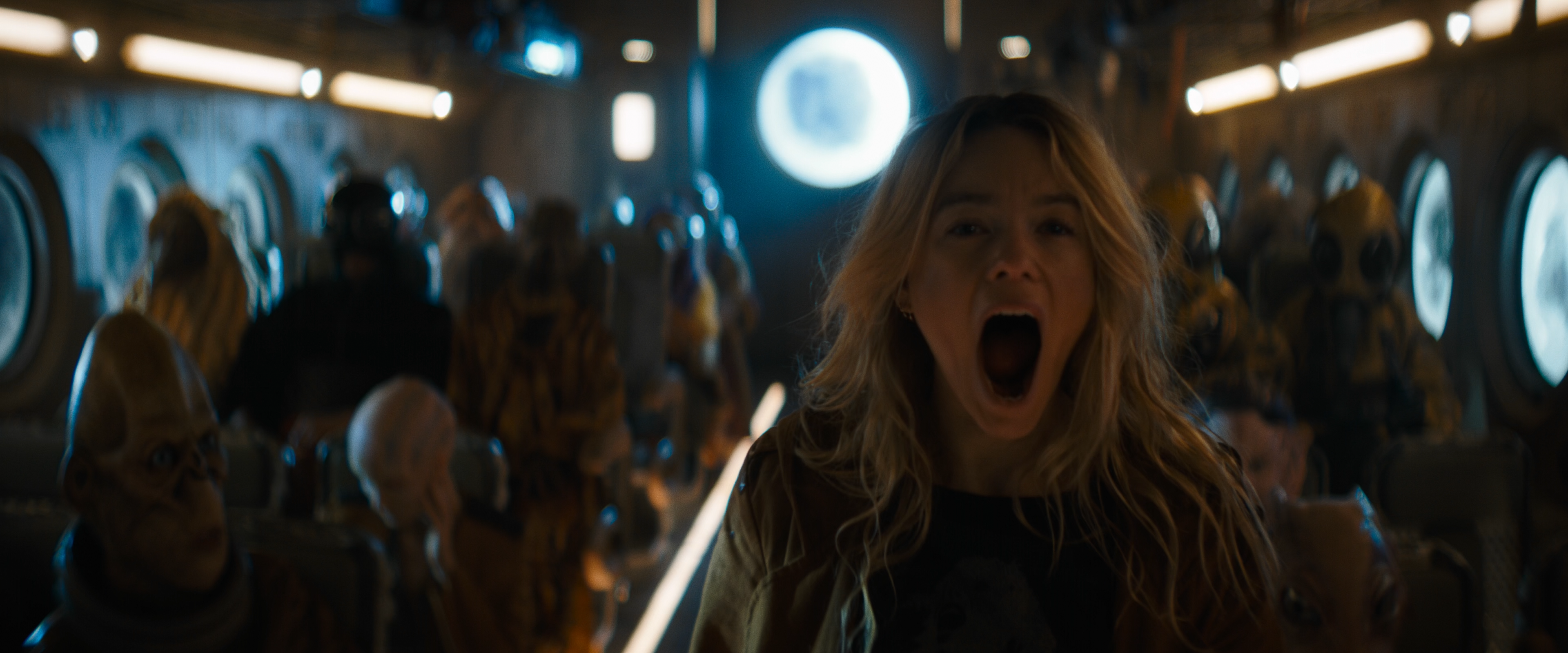 Supergirl.2026.WEB-DL.2160p.NNMClub.mkv_snapshot_00.21.13.272.png
