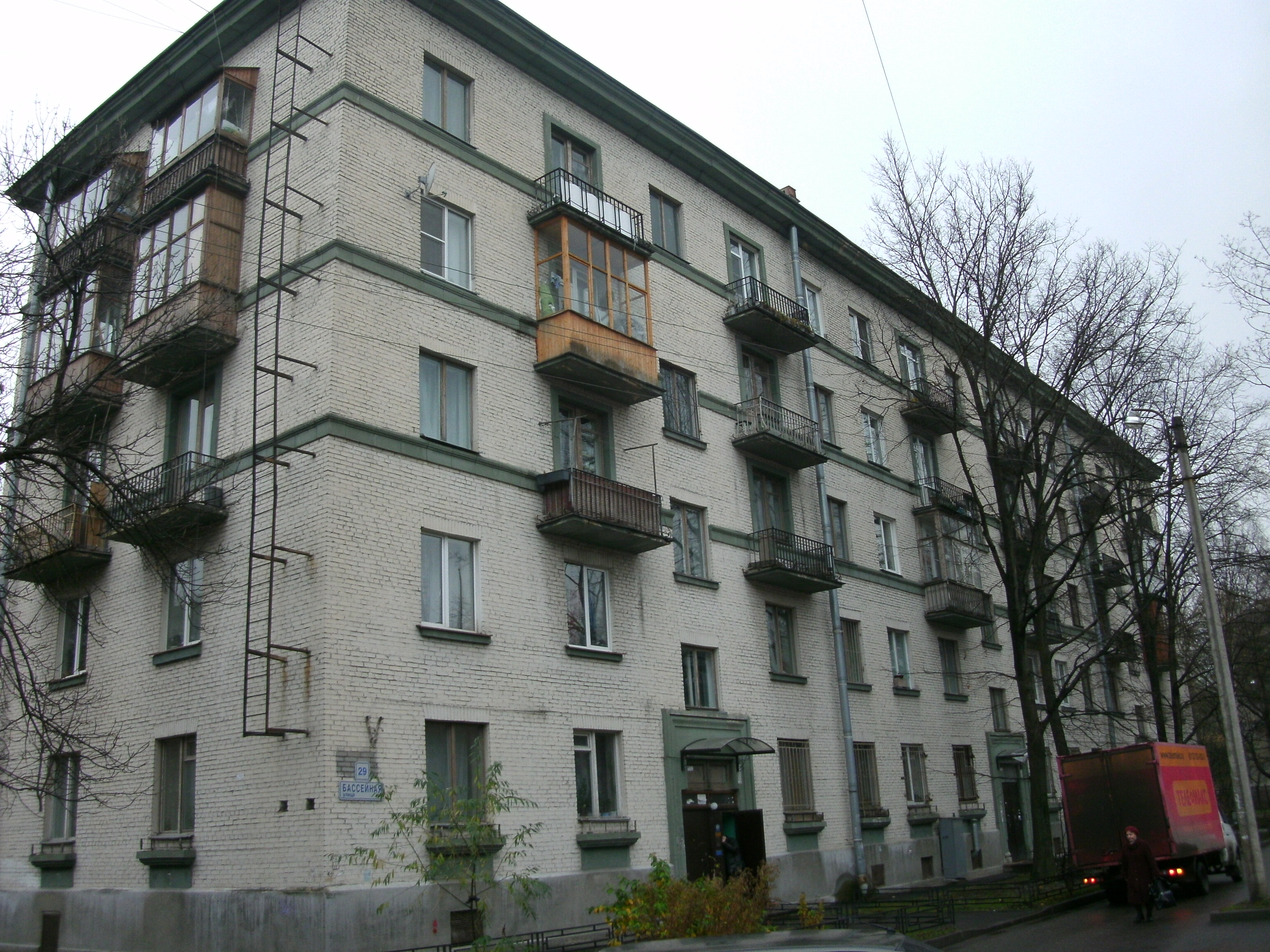 Бассейная 29.JPG