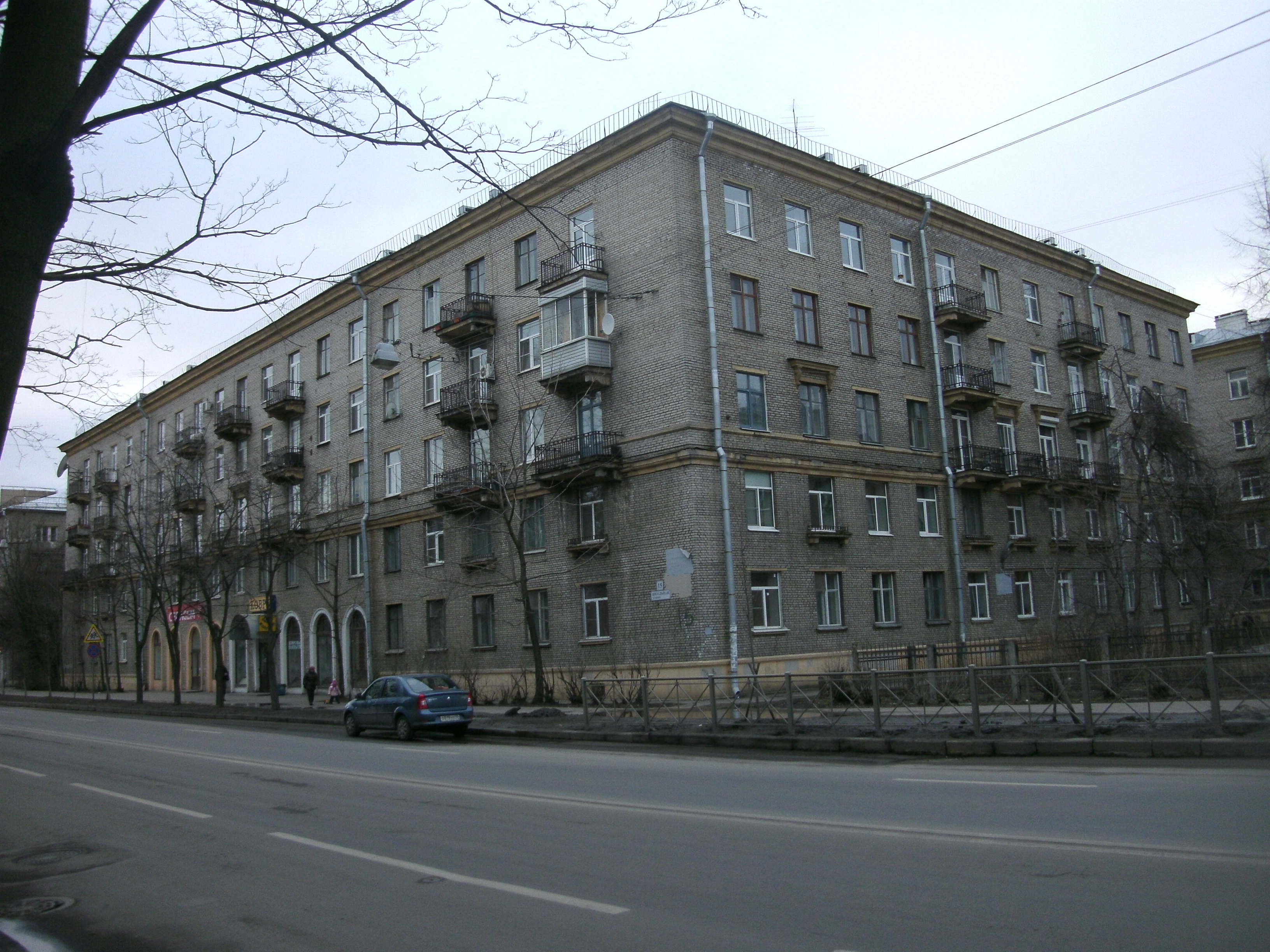 Школьная 15.JPG