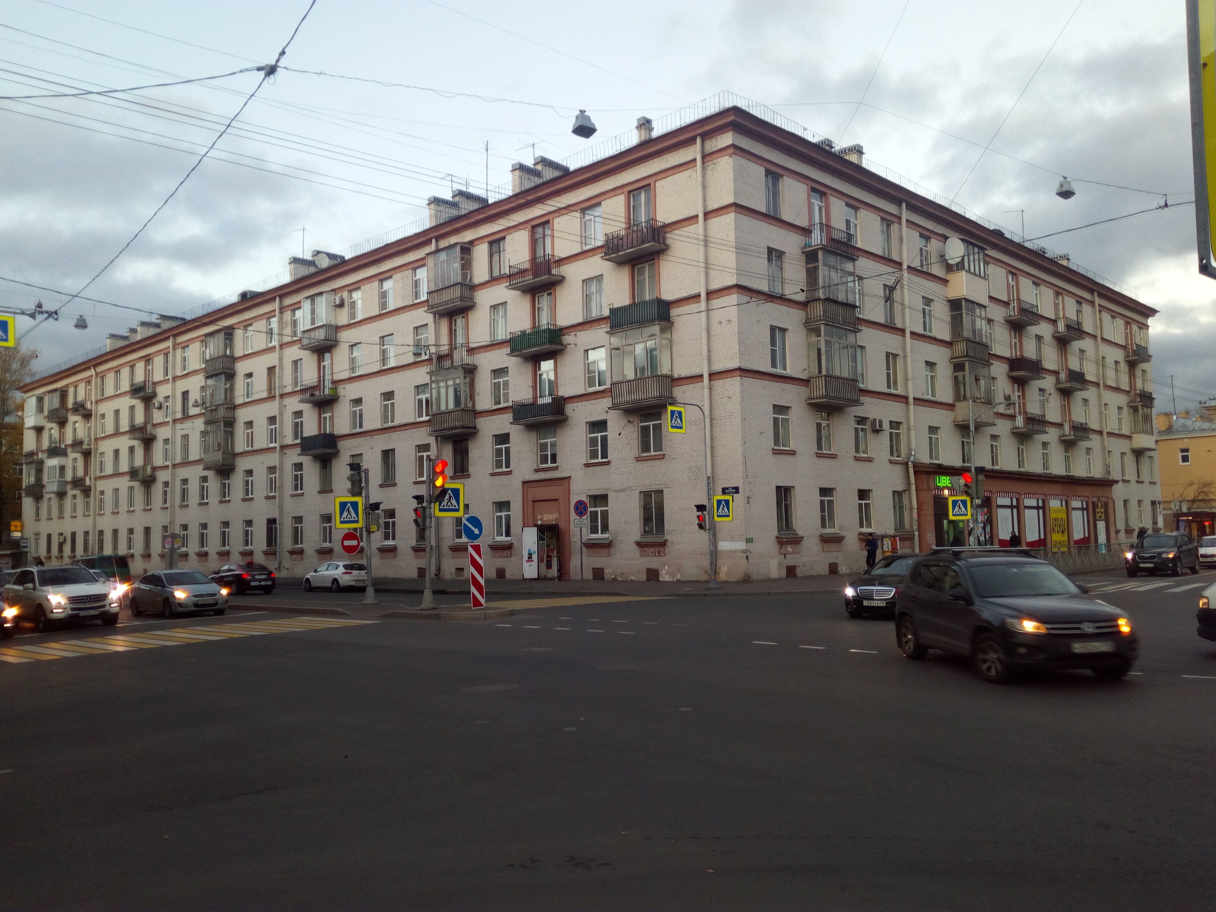 Бабушкина 26_2.jpg