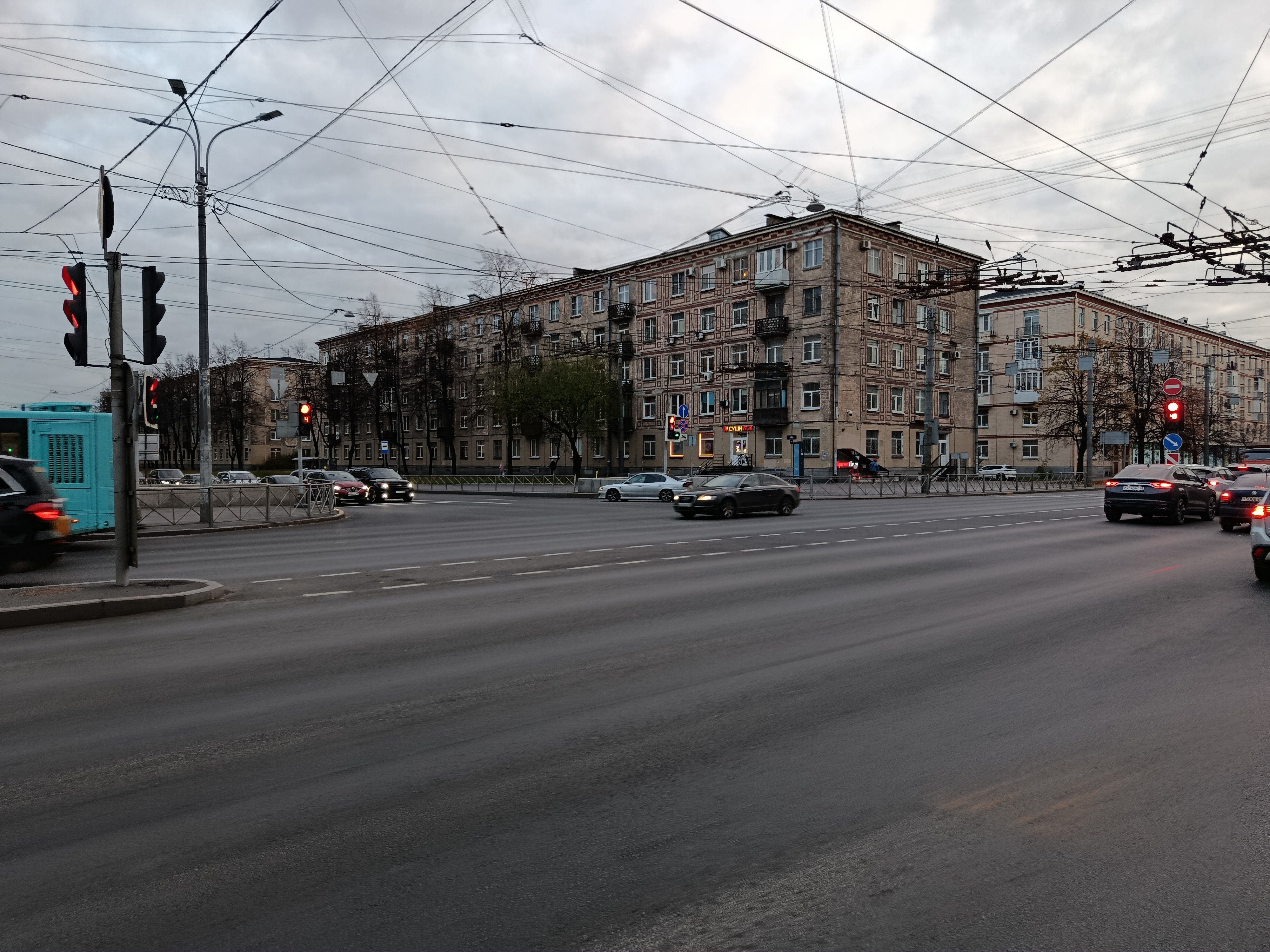 Ивановская 28;Седова 77.jpg