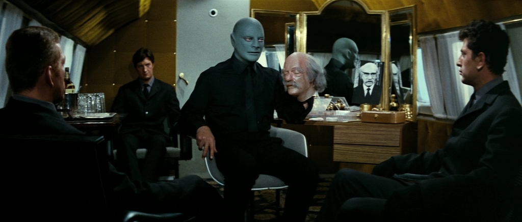 Фантомас разбушевался.1965.BDRip AVC msltel.mkv_snapshot_00.47.10.771.jpg