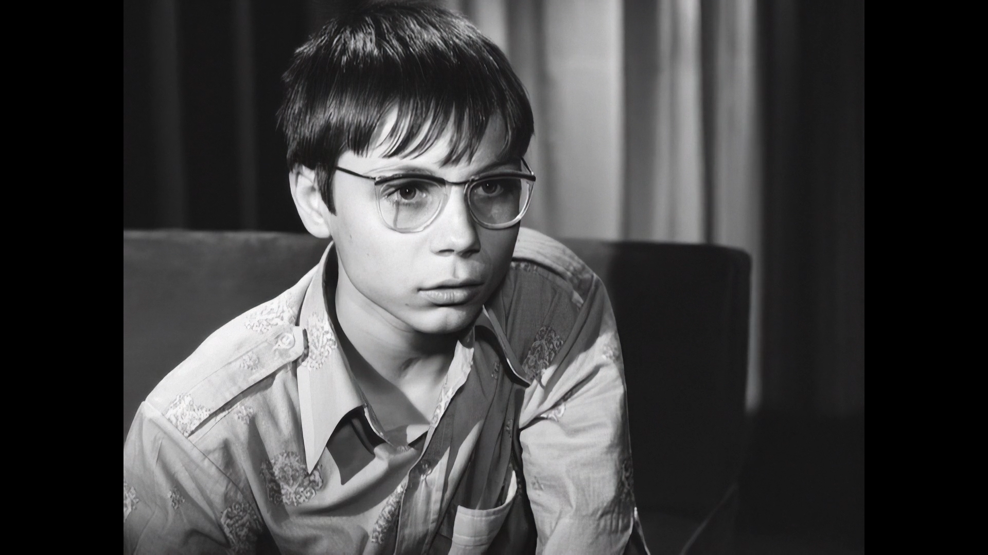 cap_O mikros drapetis (1968).1080p_002039_05.png