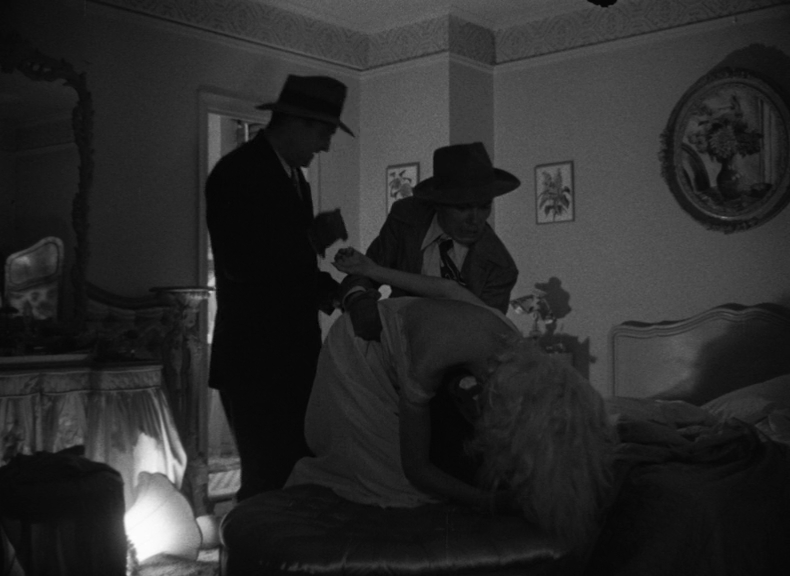 Обнажённый город.1948.BDRip AVC msltel.mkv_snapshot_00.04.48.954.jpg