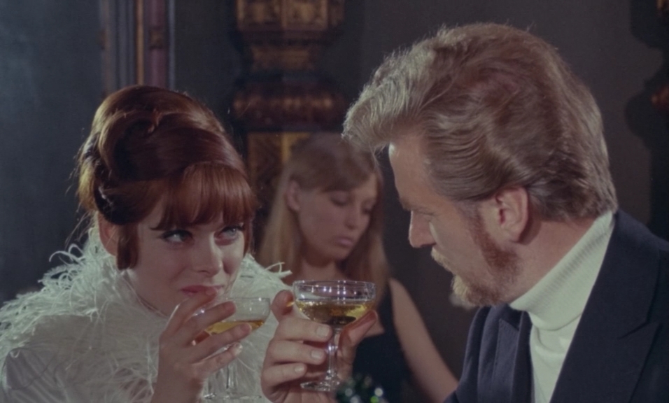 Фанни Хилл.1968.BDRip AVC msltel.mkv_snapshot_00.44.14.069.jpg