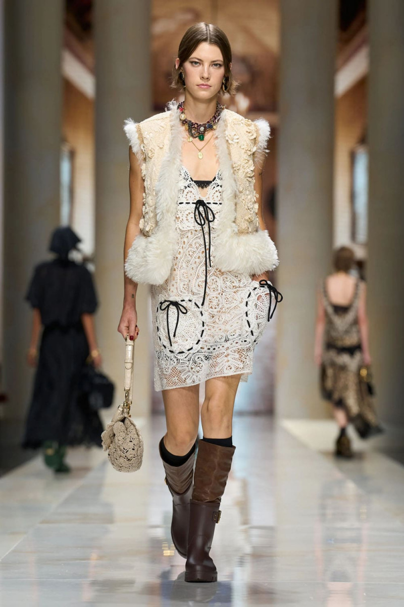 Dolce-Gabbana-Spring-Summer-2027-Runway-Magazine-50.jpg