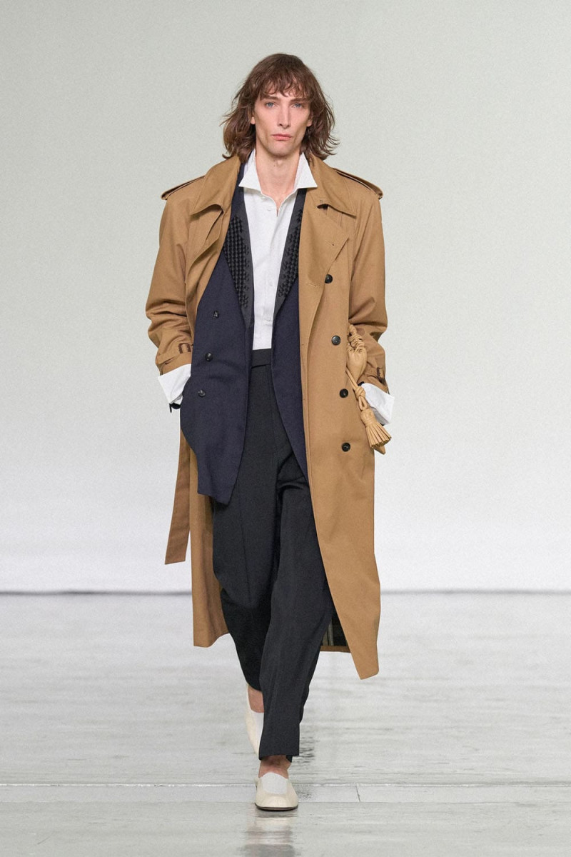 Bottega-Veneta-Spring-Summer-2027-Runway-Magazine-53.jpg
