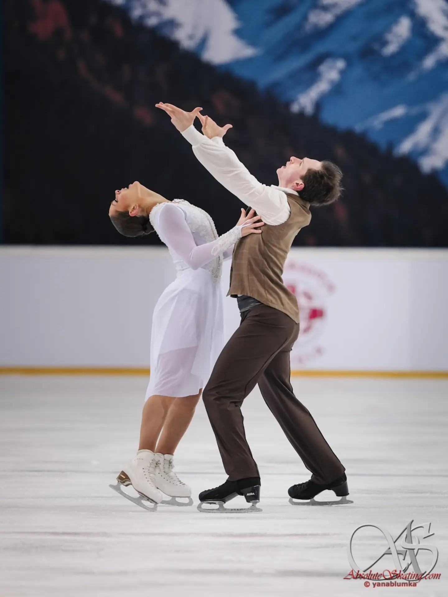 https://i8.imageban.ru/out/2026/10/01/bfe5426fb5e42a4a40b3f1bae3766bc3.jpg
