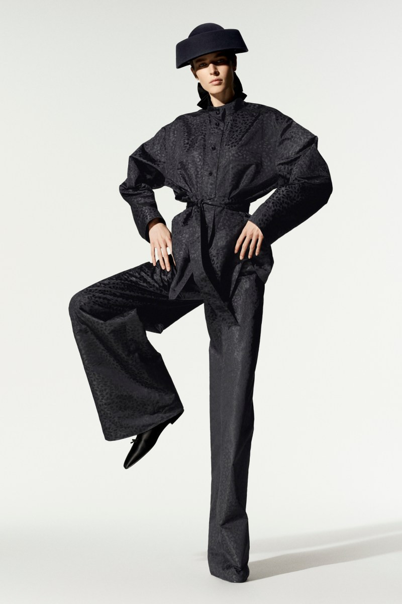 loro-piana-ss27-rtw-mfw-r-ctsy-0040.jpg