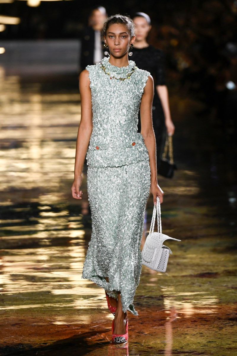 chanel-spring-2027-rtw-r-dm-0081.jpg